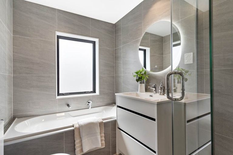 Photo of property in 92 Huanui Drive, Wainui, 0992