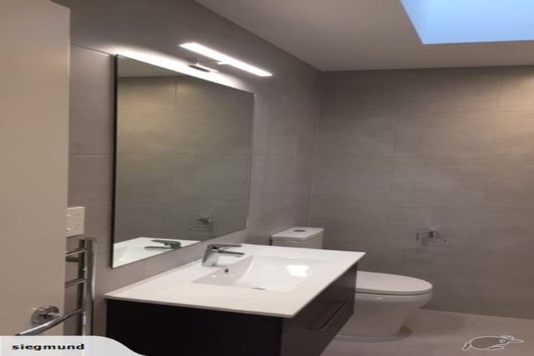 Photo of property in 5a Breakwater Way, Whitby, Porirua, 5024