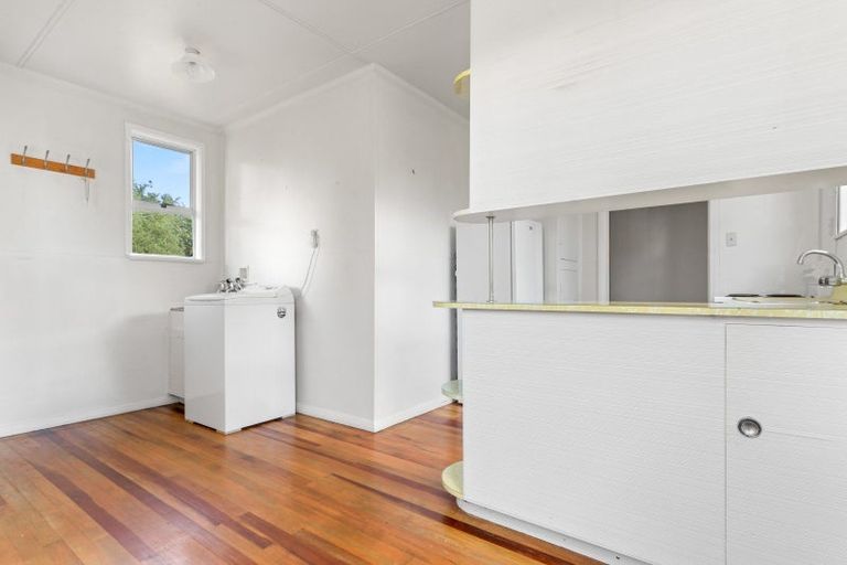 Photo of property in 83 Victoria Street, Carterton, 5713