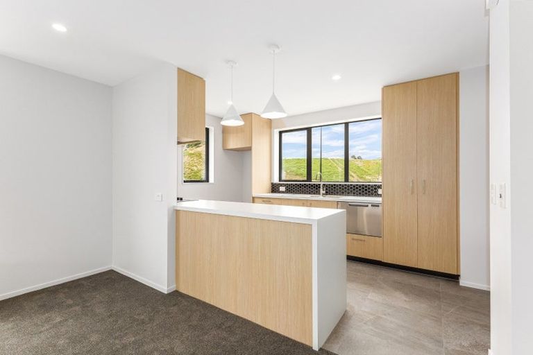 Photo of property in 54 Oakum Road, Whitby, 5024