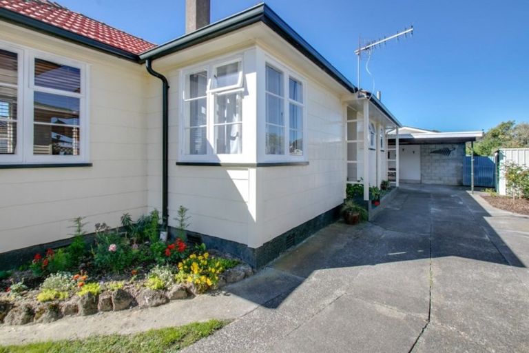 Photo of property in 48 Russell Road, Marewa, Napier, 4110