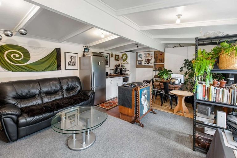 Photo of property in 35 Grey Street, College Estate, Whanganui, 4500