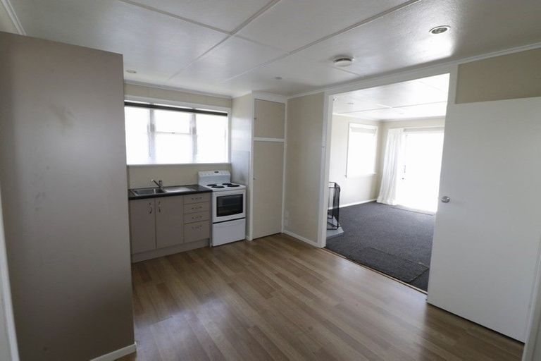 Photo of property in 21 Aotea Street, Castlecliff, Whanganui, 4501