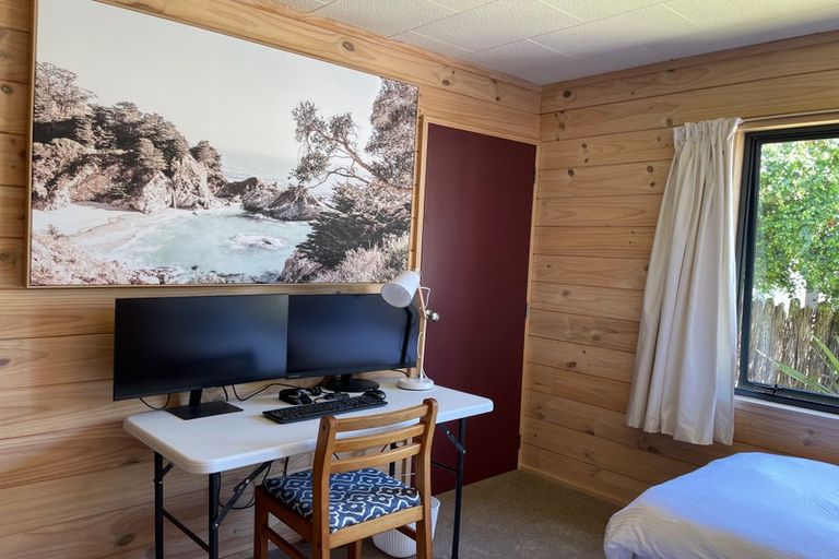 Photo of property in 2/58 Kinloch Road, Kinloch, Taupo, 3377