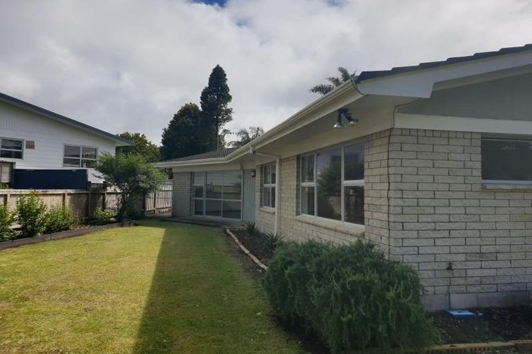 Photo of property in 6 Kotare Crescent, Maunu, Whangarei, 0110