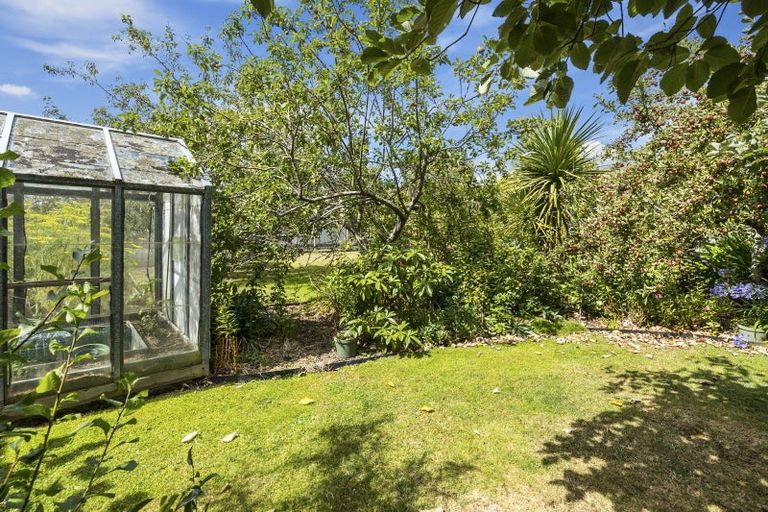 Photo of property in 9a North Foreland Street, Waihola, Milton, 9073