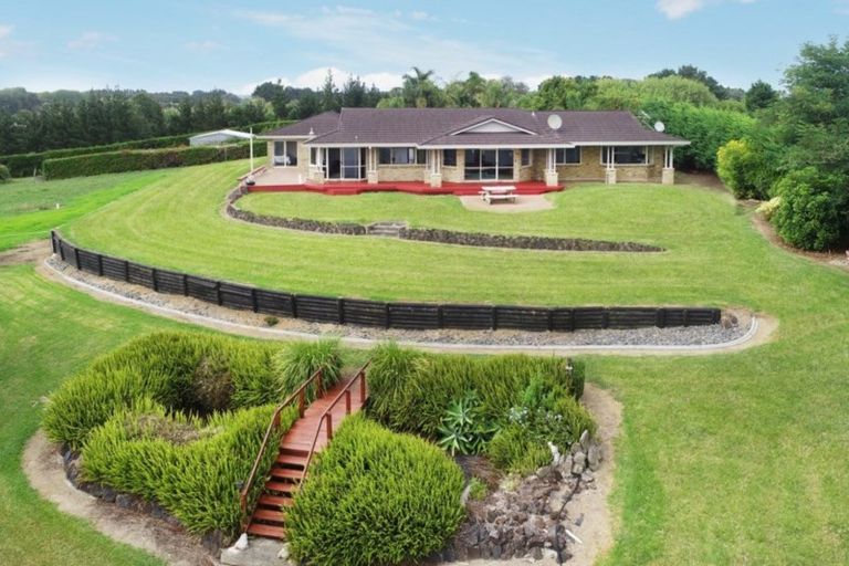 Photo of property in 44 Farley Road, Clarks Beach, Pukekohe, 2679