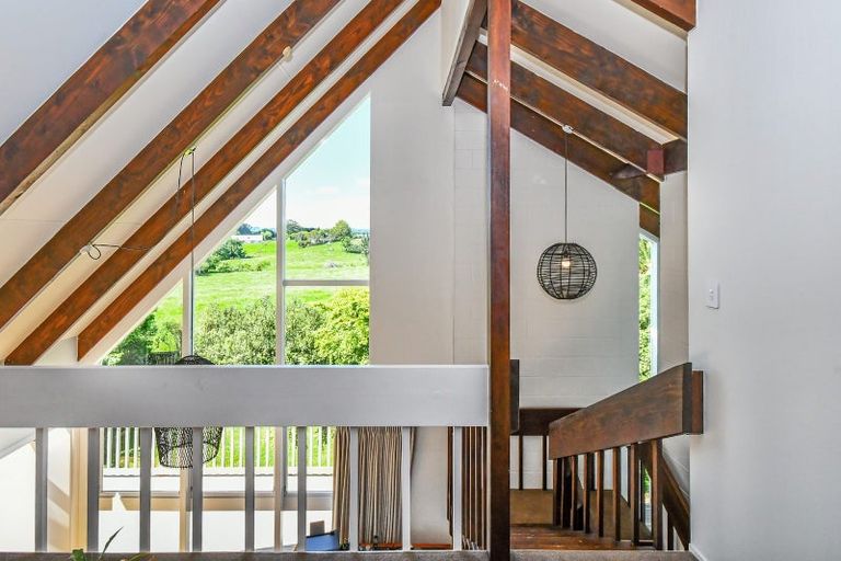 Photo of property in 9 Coulthard Terrace, Opaheke, Papakura, 2113