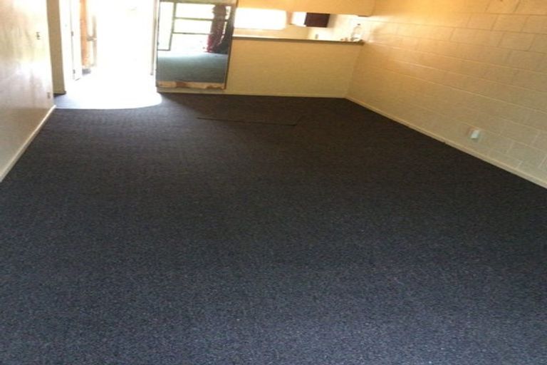 Photo of property in 4/25a Vine Street, Mangere East, Auckland, 2024