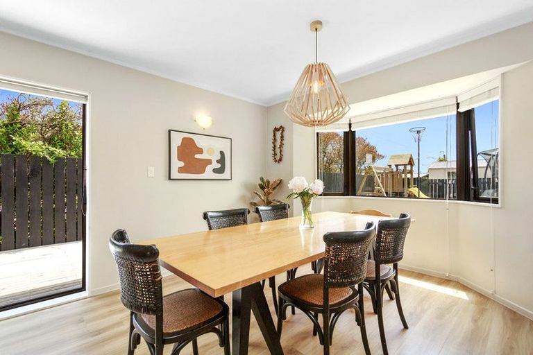 Photo of property in 41b Duncan Street, Tawa, Wellington, 5028