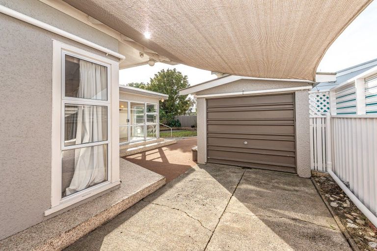 Photo of property in 35 Durie Street, Durie Hill, Whanganui, 4500