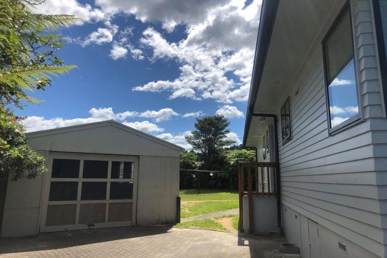 Photo of property in 9 Bay Grove, Pukehangi, Rotorua, 3015