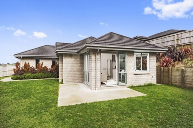 Photo of property in 4 Mcneish Place, Pokeno, 2402