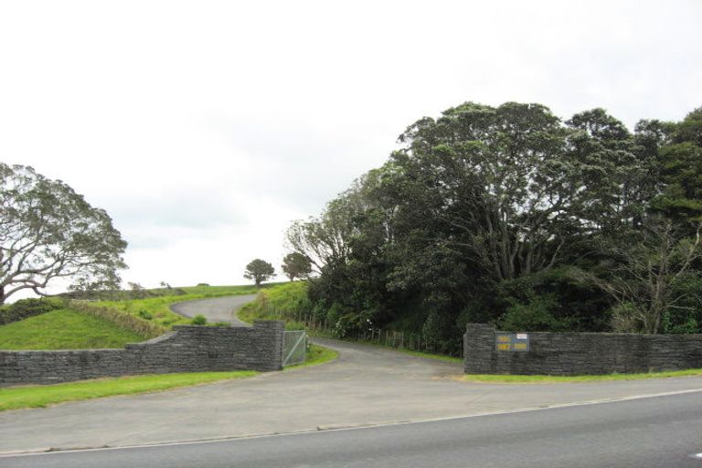Photo of property in 995 Hibiscus Coast Highway, Waiwera, Orewa, 0994
