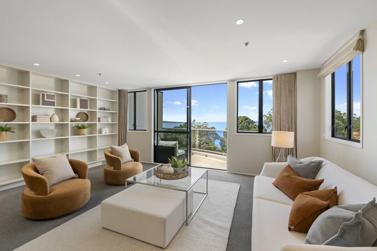 Photo of property in 4/5d The Promenade, Takapuna, Auckland, 0622