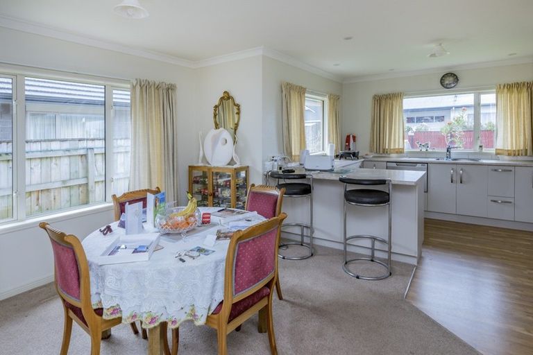 Photo of property in 71 Rugby Street, Levin, 5510