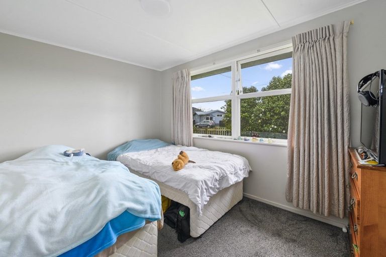 Photo of property in 24 Fenruss Street, Fairy Springs, Rotorua, 3015