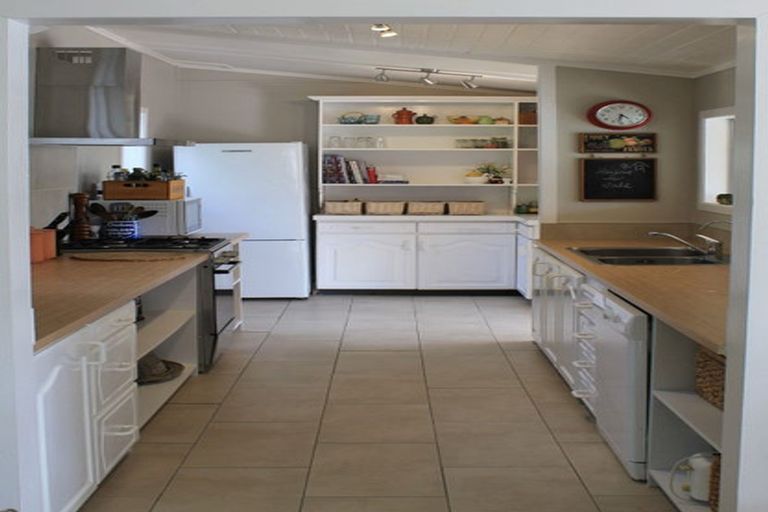 Photo of property in 10a Hill Street, Lawrence, 9532