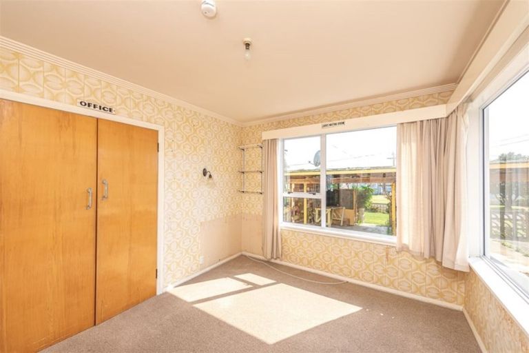 Photo of property in 93 Karaka Street, Castlecliff, Whanganui, 4501