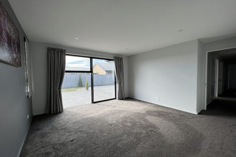 Photo of property in 32 Four Peaks Drive, Wigram, Christchurch, 8025