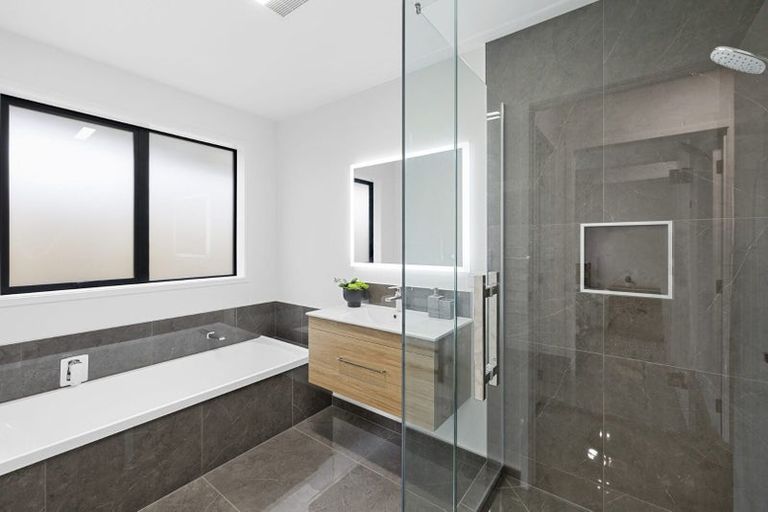 Photo of property in 8 Kararaina Close, Whalers Gate, New Plymouth, 4310