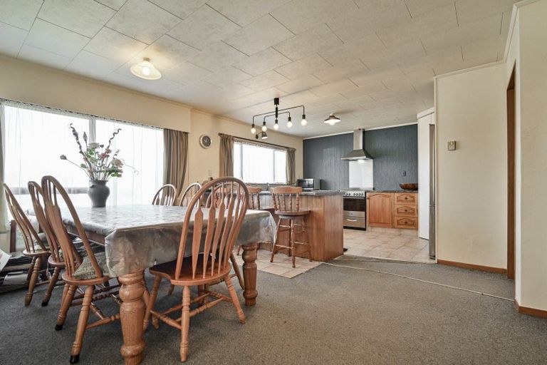 Photo of property in 1422 Woodstock Avenue, Mayfair, Hastings, 4122