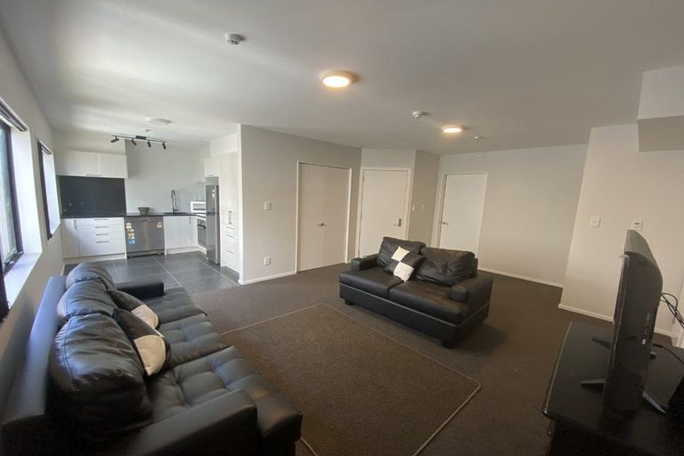 Photo of property in 1/232 Main Road, Tawa, Wellington, 5028