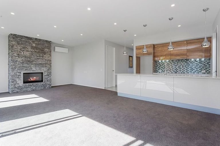 Photo of property in 32c Hewitts Road, Merivale, Christchurch, 8014