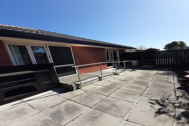 Photo of property in 2/74 Russley Road, Russley, Christchurch, 8042