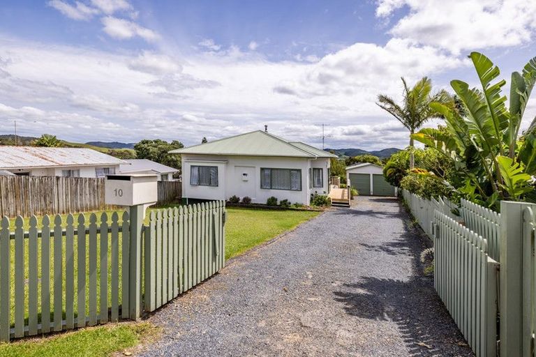 Photo of property in 10 Yorke Road, Haruru, 0204