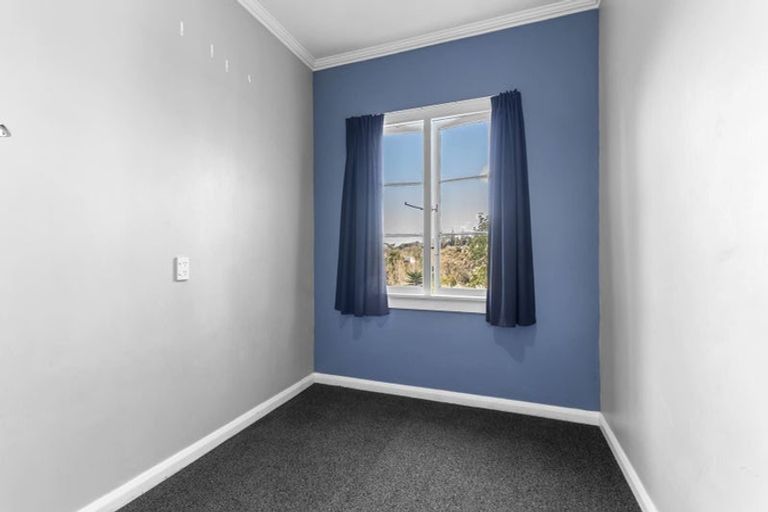 Photo of property in 20 Frankley Road, Westown, New Plymouth, 4310