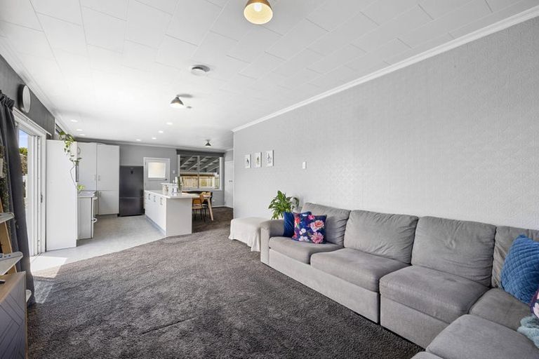 Photo of property in 535 Manutahi Road, Lepperton, New Plymouth, 4373