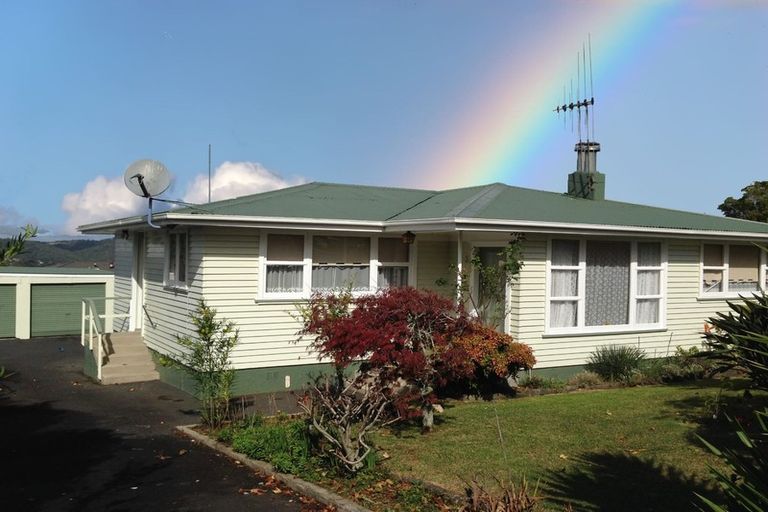 Photo of property in 3 Mcinnes Avenue, Te Kamo, Whangarei, 0112