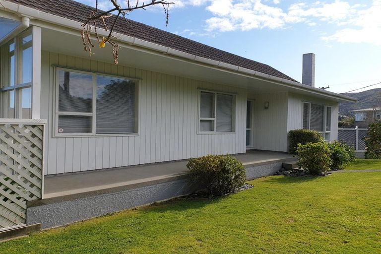 Photo of property in 29 Major Drive, Kelson, Lower Hutt, 5010