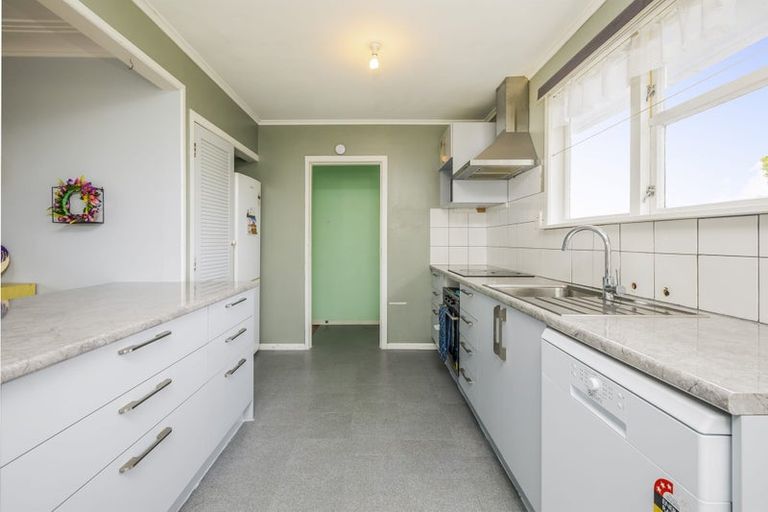 Photo of property in 13 Sandra Avenue, Otara, Auckland, 2023
