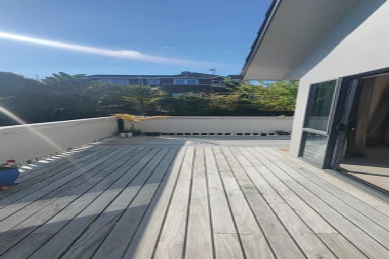 Photo of property in 416 Beach Road, Mairangi Bay, Auckland, 0630