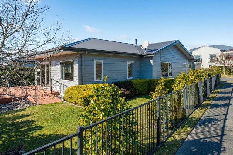 Photo of property in 21 Chateau Crescent, Rangatira Park, Taupo, 3330