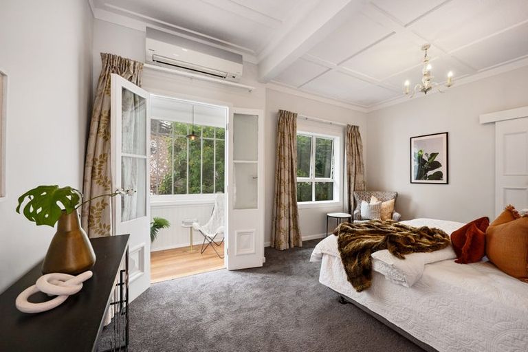 Photo of property in 1/317 Lake Road, Hauraki, Auckland, 0622