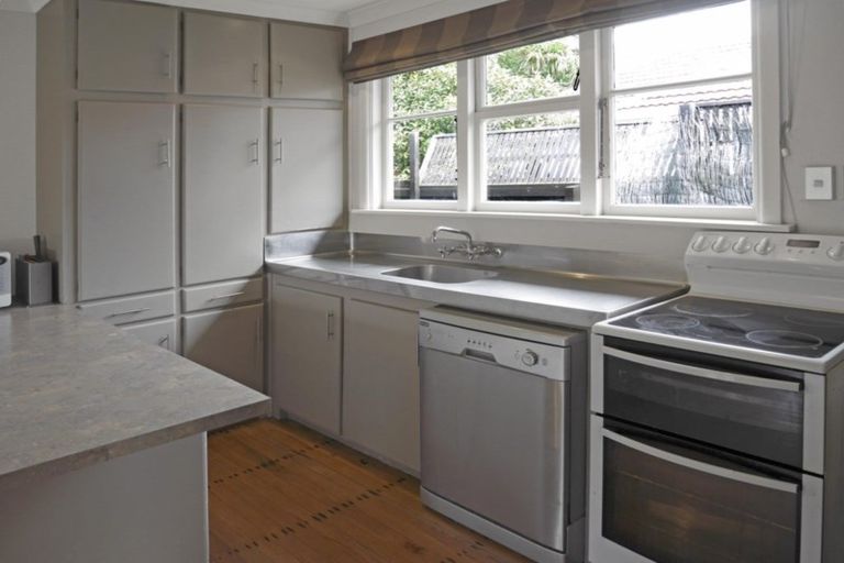 Photo of property in 144 Halswell Road, Hillmorton, Christchurch, 8025