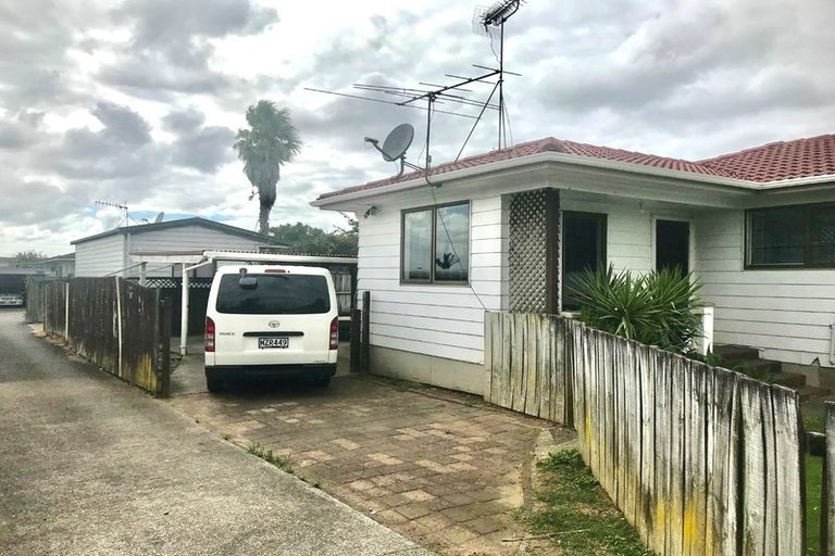 Photo of property in 6 Waterview Road, Favona, Auckland, 2024