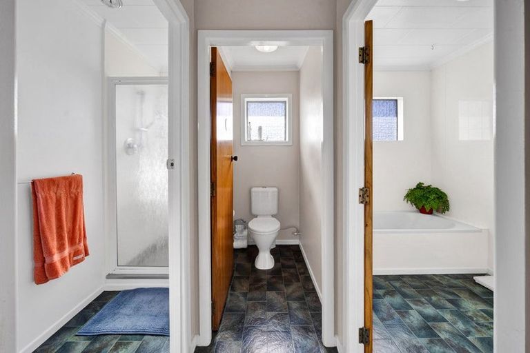 Photo of property in 31 Kamahi Avenue, Hawera, 4610