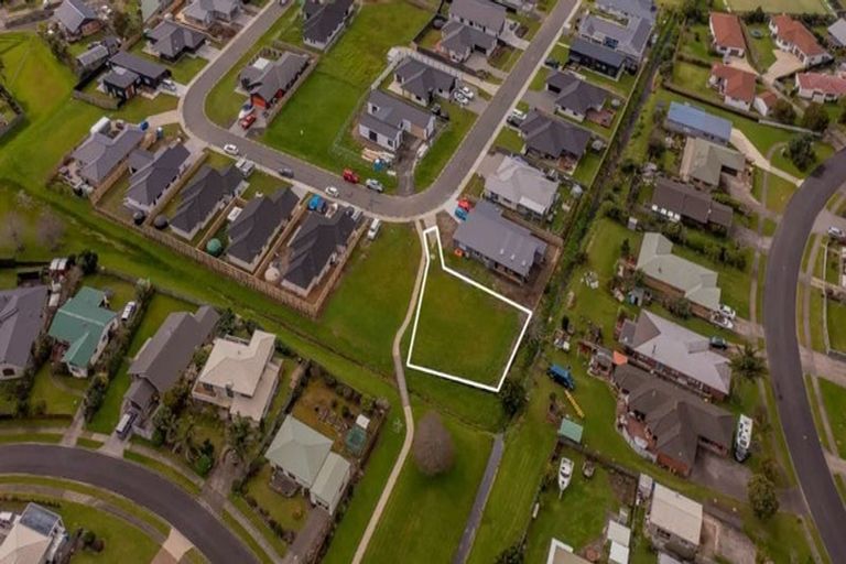 Photo of property in 25 Palm Drive, Whitianga, 3510