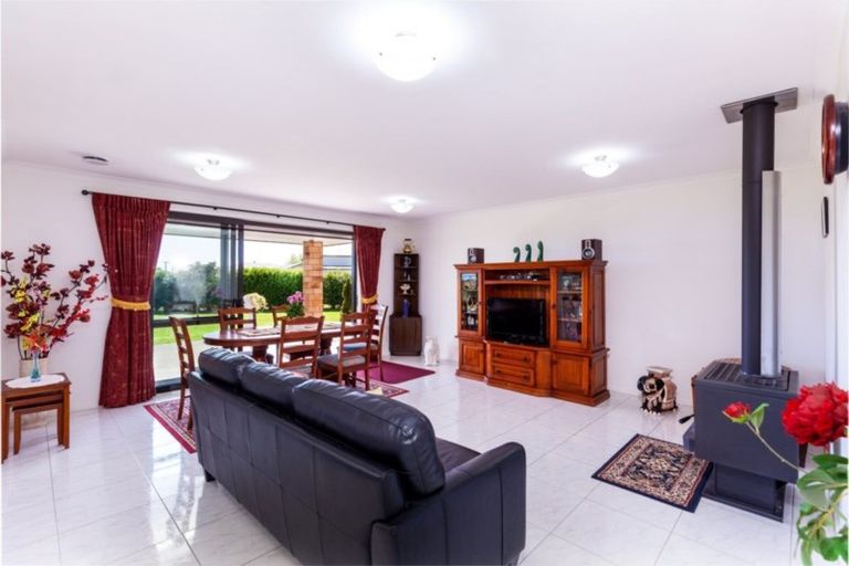 Photo of property in 445 Smart Road, Hillsborough, New Plymouth, 4372