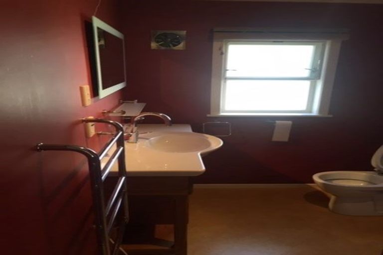 Photo of property in 3 Douglas Street, Paraparaumu Beach, Paraparaumu, 5032