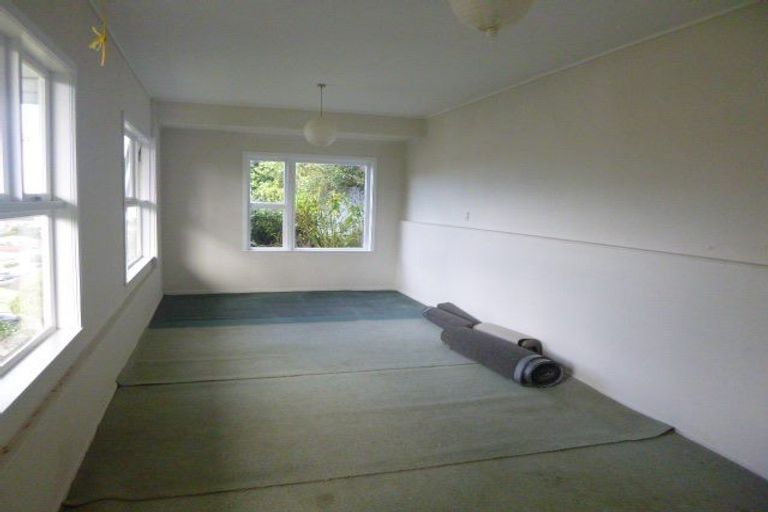 Photo of property in 29 Freeling Street, Island Bay, Wellington, 6023