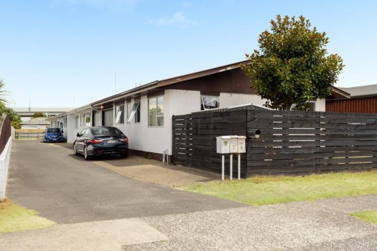 Photo of property in 3/18 Links Avenue, Mount Maunganui, 3116