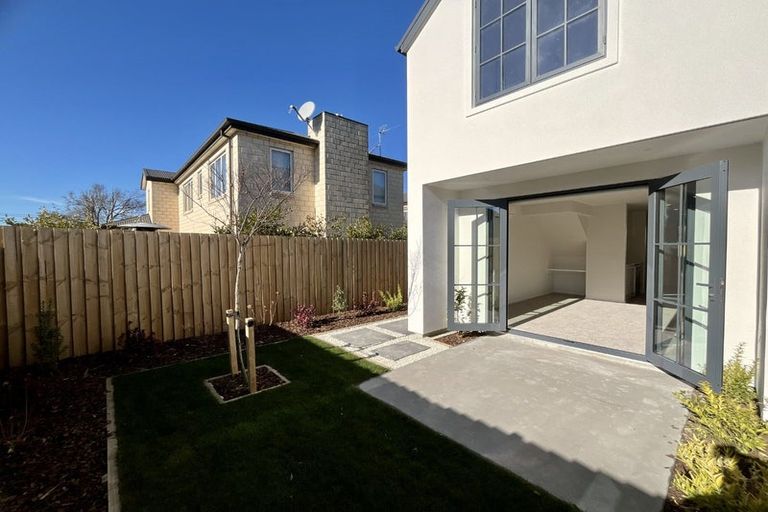 Photo of property in 8/35 Eversleigh Street, St Albans, Christchurch, 8014