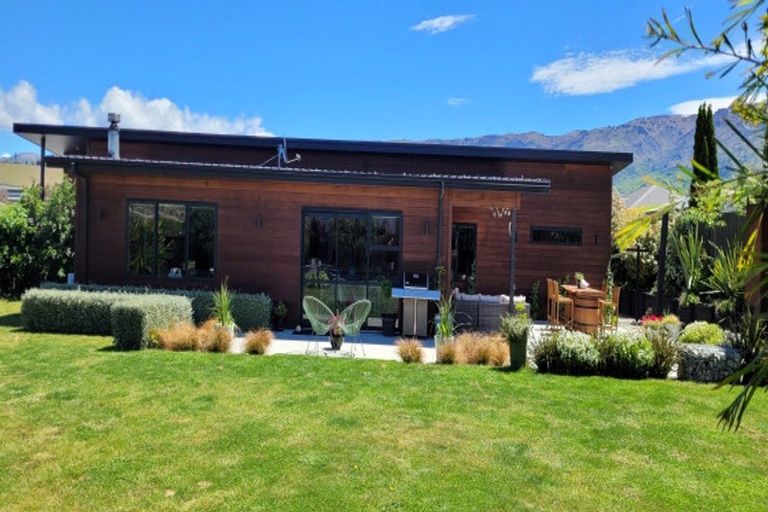 Photo of property in 55 Missy Crescent, Mount Pisa, Cromwell, 9383