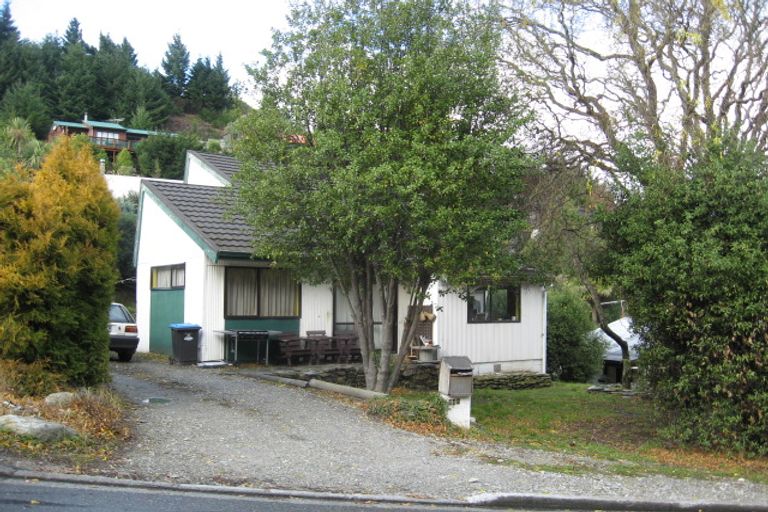 Photo of property in 245 Fernhill Road, Sunshine Bay, Queenstown, 9300