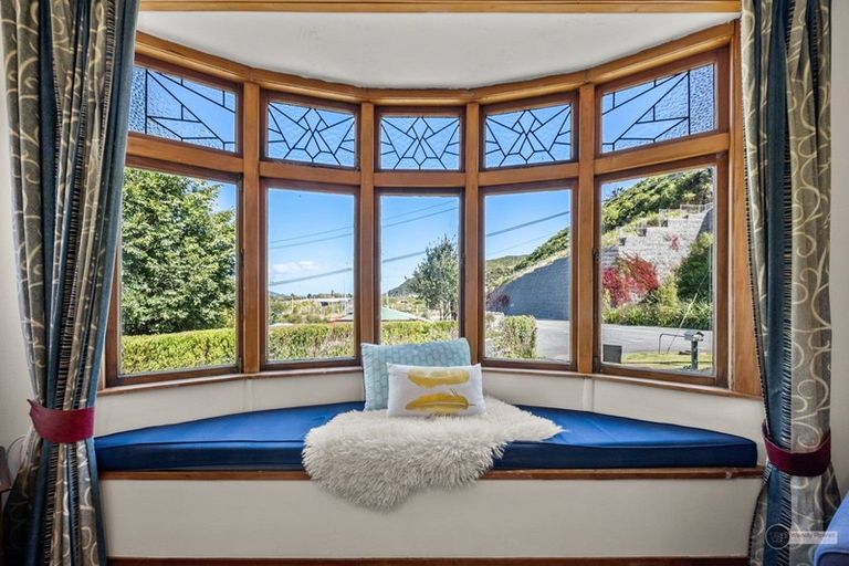 Photo of property in 10 Mcdougall Grove, Haywards, Lower Hutt, 5018